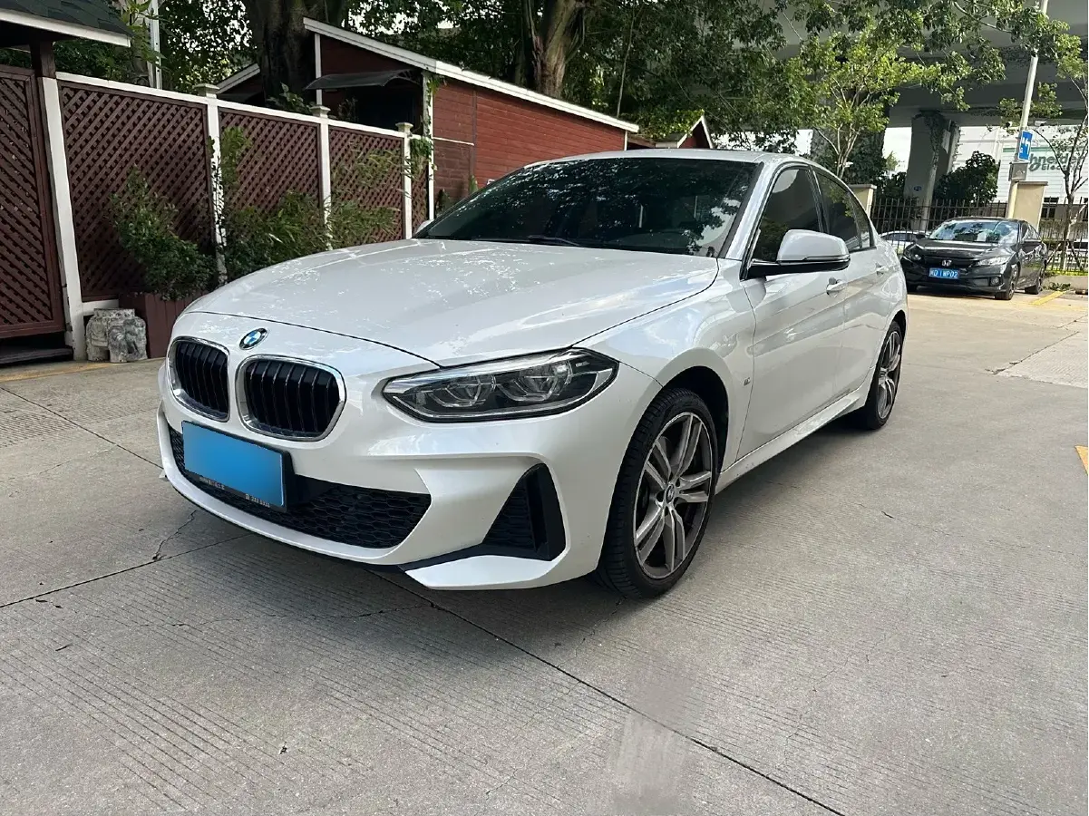 2020 BMW 1 Series 2.0T 192HP L4 7DCT