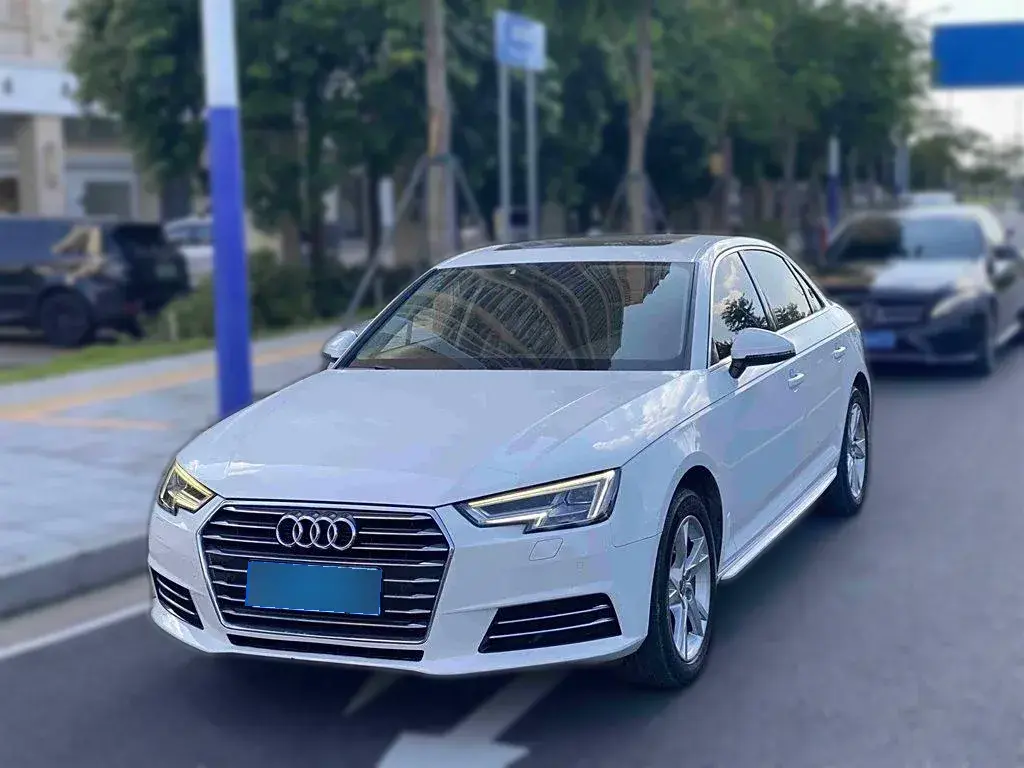 2018 Audi A4L 2.0T 190HP L4 7DCT