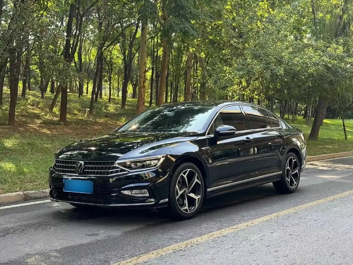 2023 Volkswagen Magotan 2.0T 186HP L4 7DCT