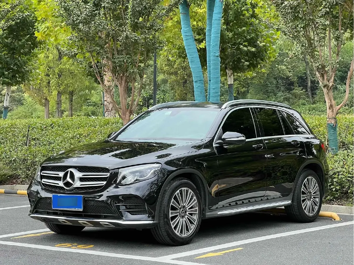 2017 Mercedes-Benz GLC Class 2.0T 211HP L4 9AT