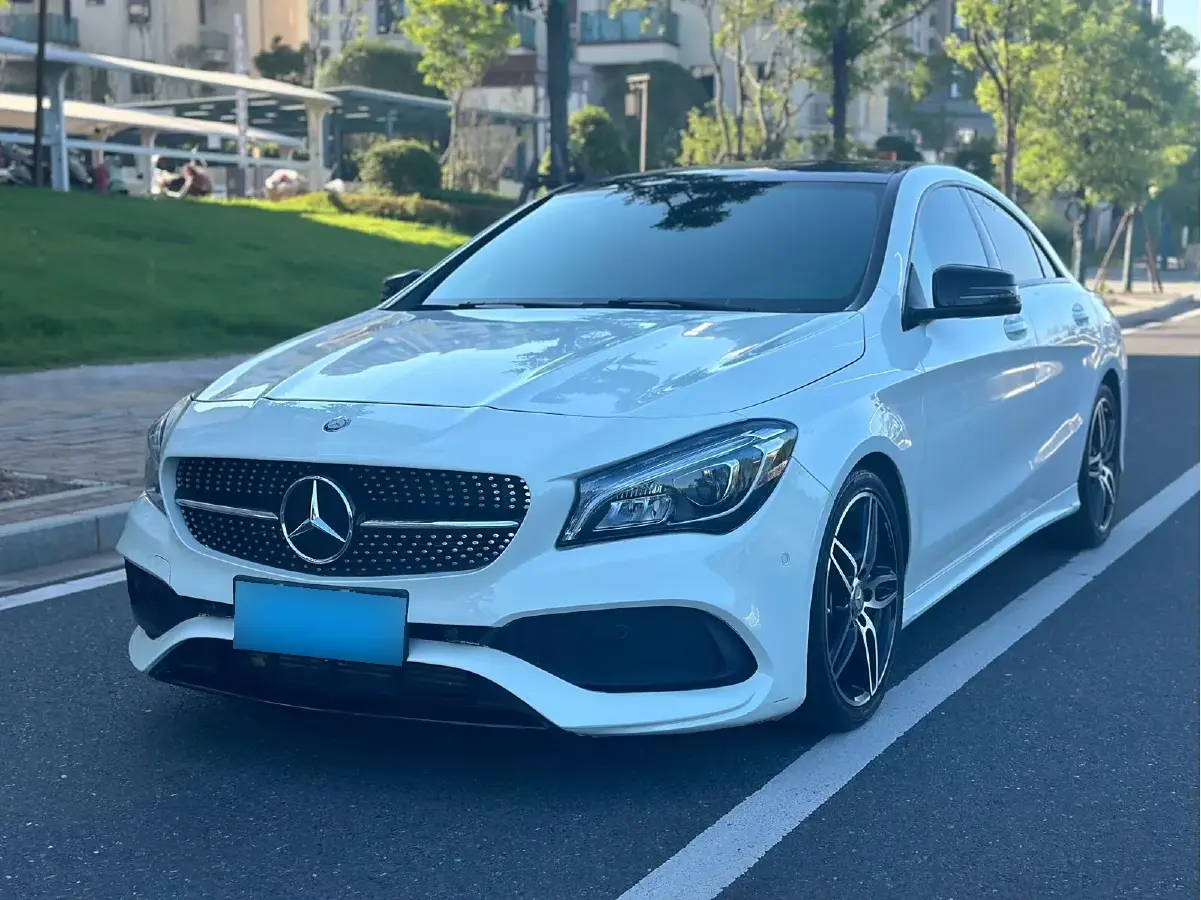 2016 Mercedes-Benz CLA Class 2.0T 184HP L4 7DCT