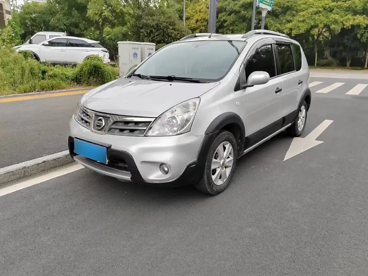 2013 Nissan Livina 1.6L 124HP L4 CVT