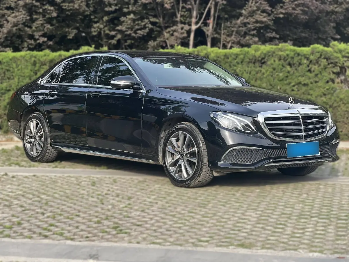 2016 Mercedes-Benz E Class 2.0T 245HP L4 9AT