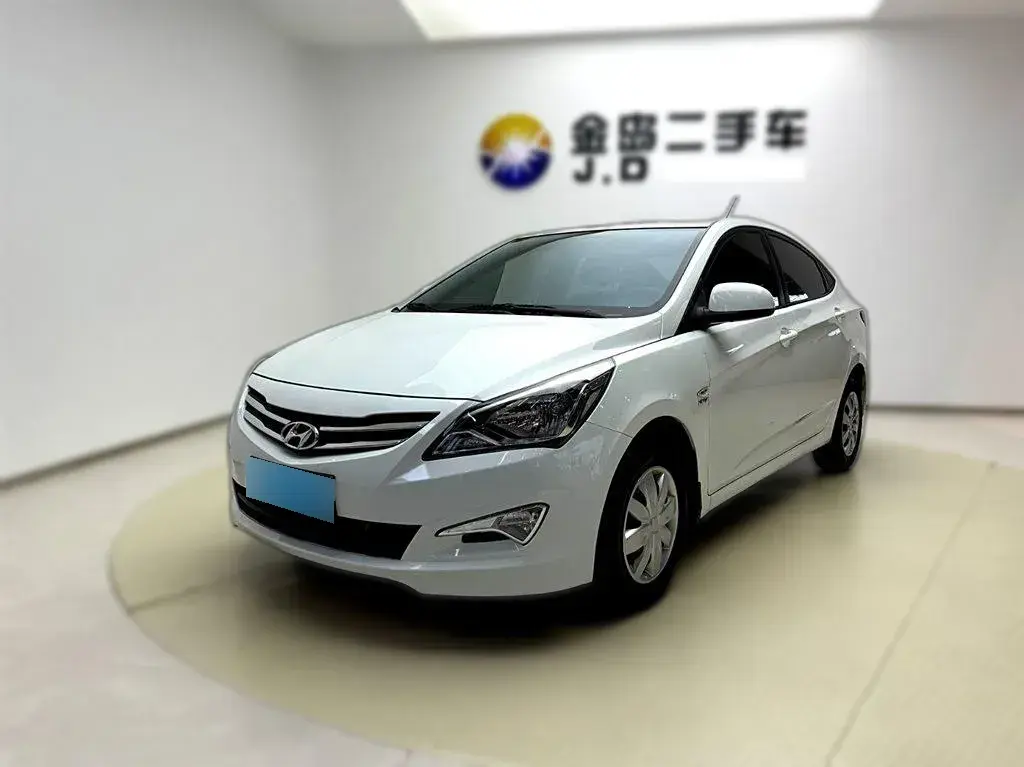 2014 Hyundai Reina 1.4L 107HP L4 5MT