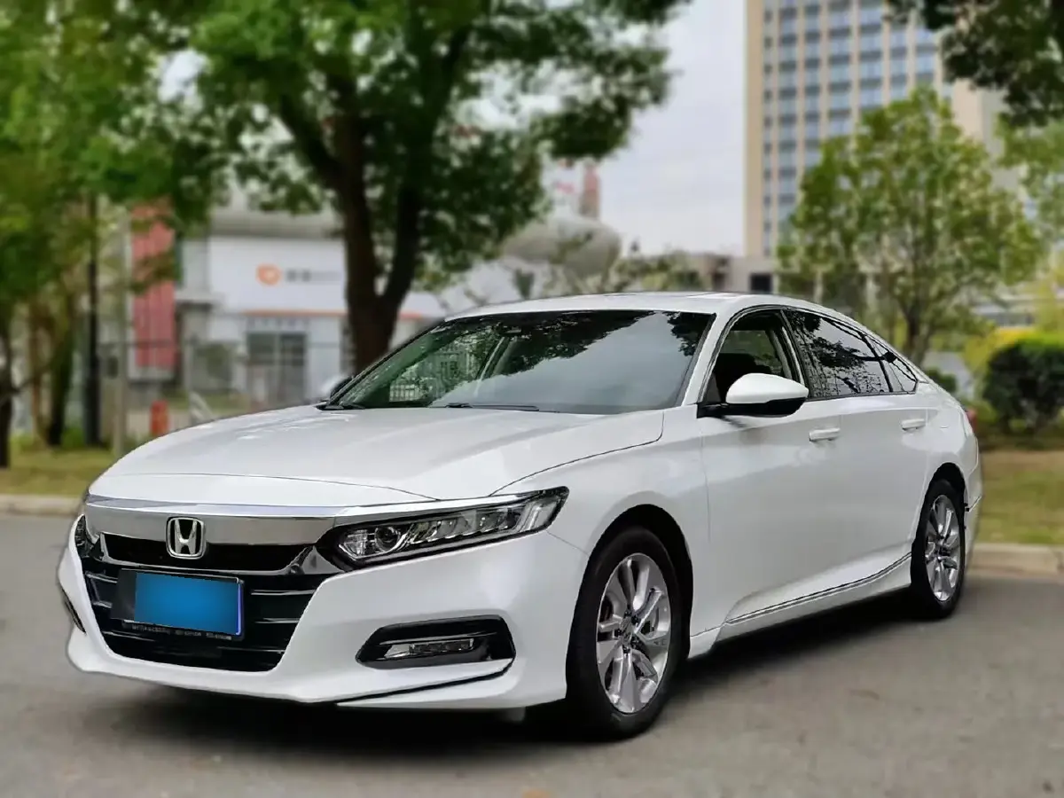 2021 Honda Accord 1.5T 194HP L4 CVT