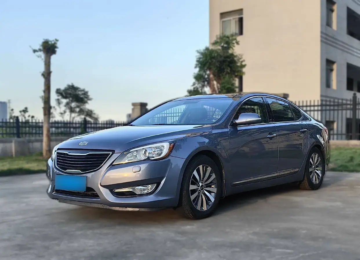 2013 Kia Cadenza 2.4L 173HP L4 6AT