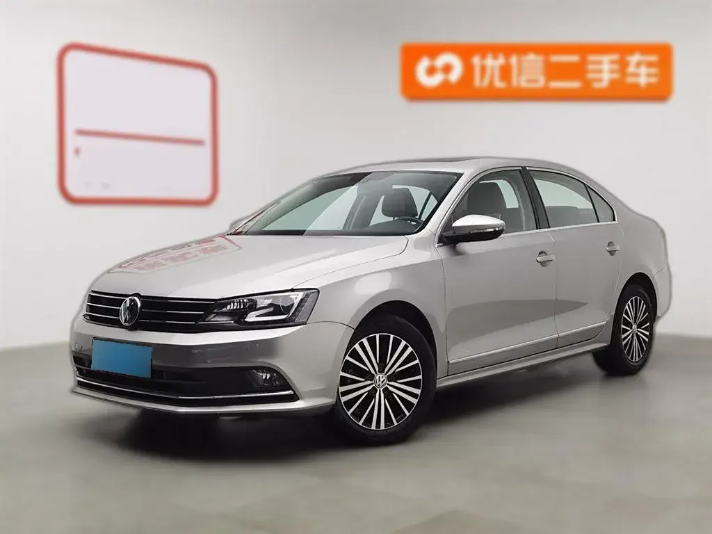 2015 Volkswagen Sagitar 1.4T 150HP L4 7DCT