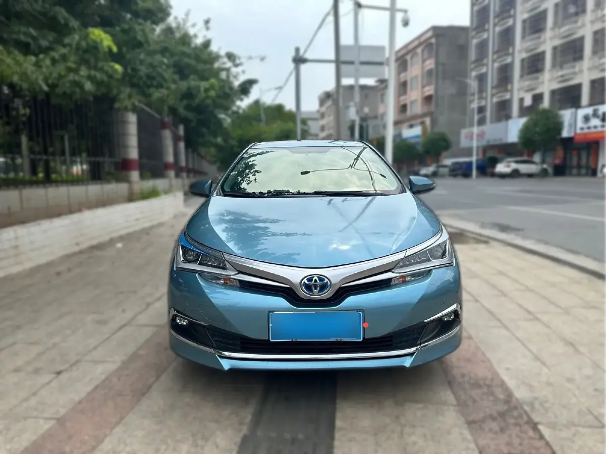 2016 Toyota Corolla 1.8L 99HP L4 E-CVT Hybrid
