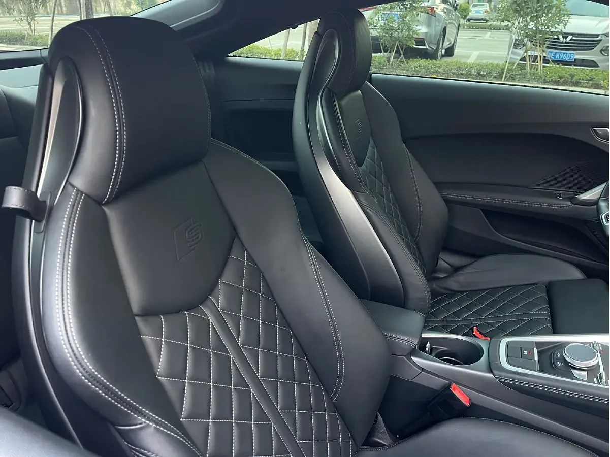 2016 Audi TTS 2.0T 286HP L4 6DCT,autocango,china used car exporter,china ev exporter,chinese used car exporter,chinese used ev exporter