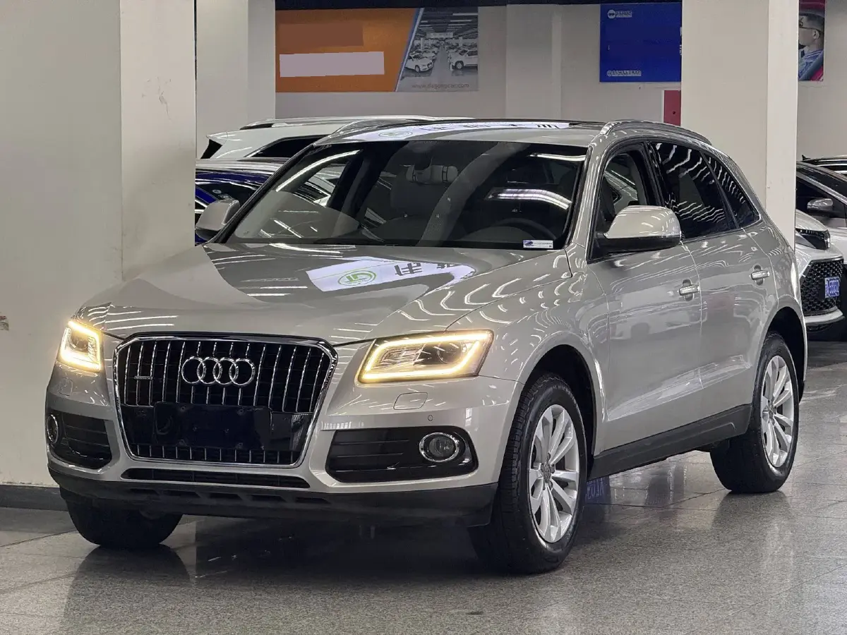 2013 Audi Q5 2.0T 211HP L4 8AT