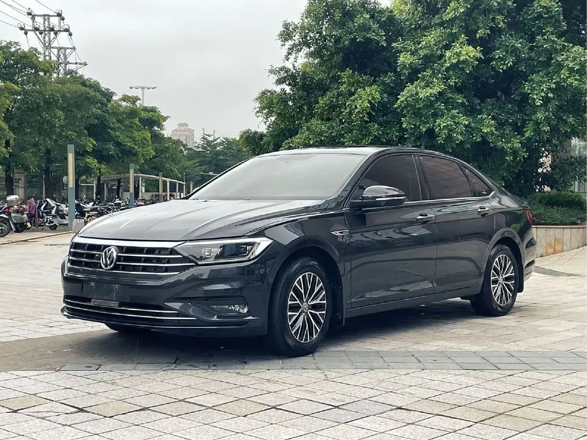 2021 Volkswagen Sagitar 1.4T 150HP L4 7DCT