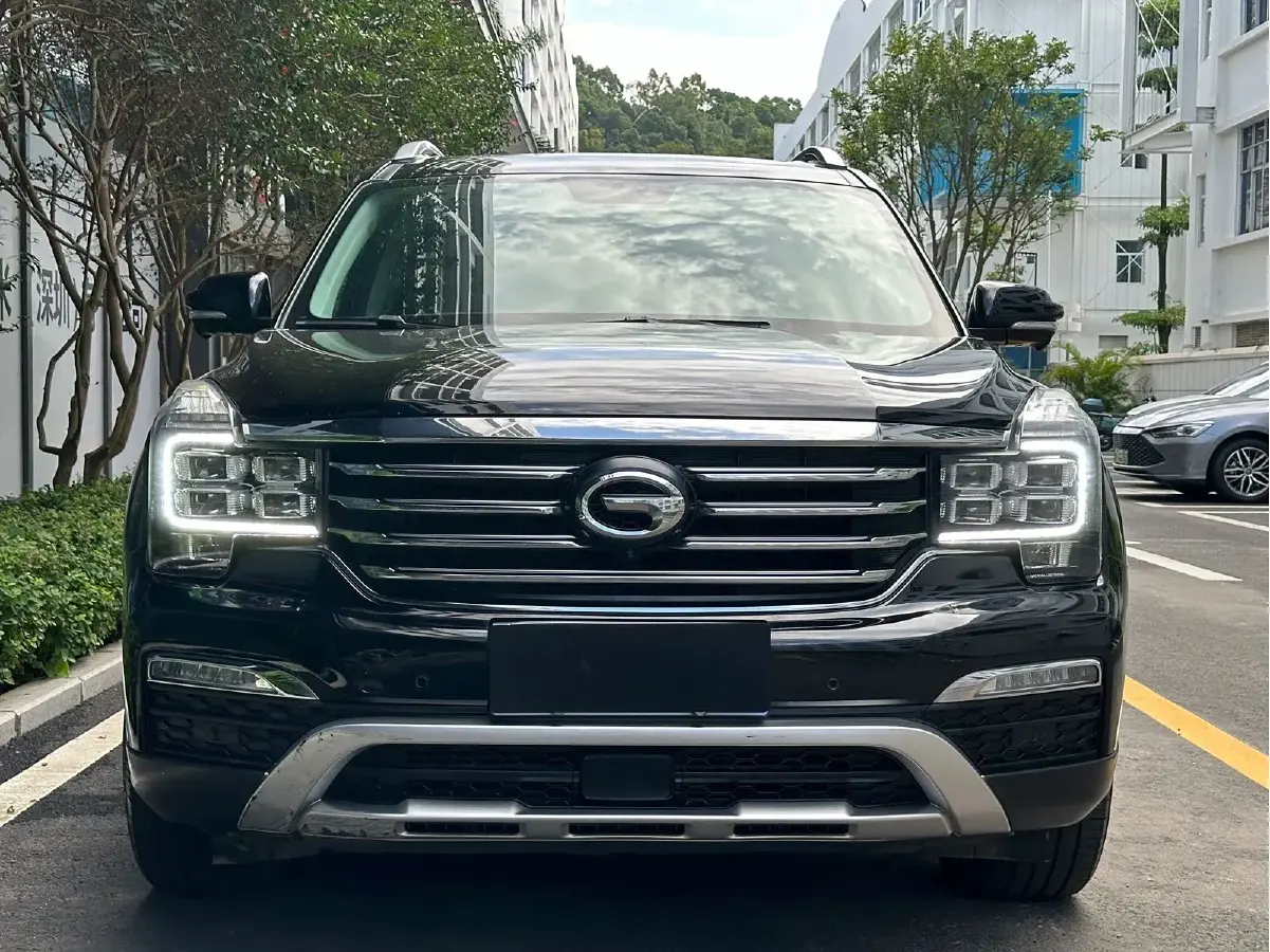 2017 GAC Trumpchi GS8 2.0T 201HP L4 6AT
