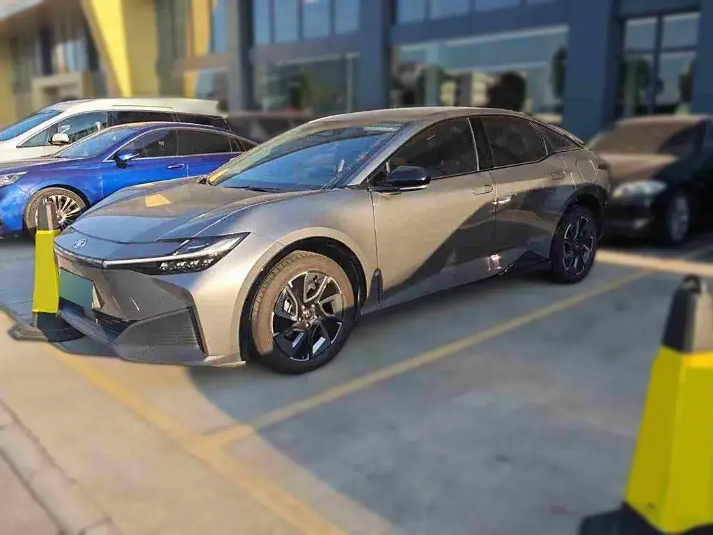 2023 Toyota bZ3 BEV 65.28KWH