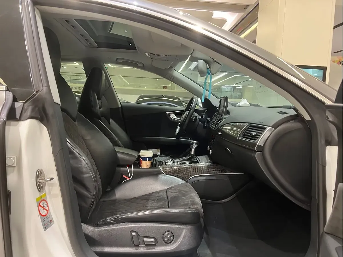 2013 Audi S7 4.0T 420HP V8 7DCT,autocango,china used car exporter,china ev exporter,chinese used car exporter,chinese used ev exporter