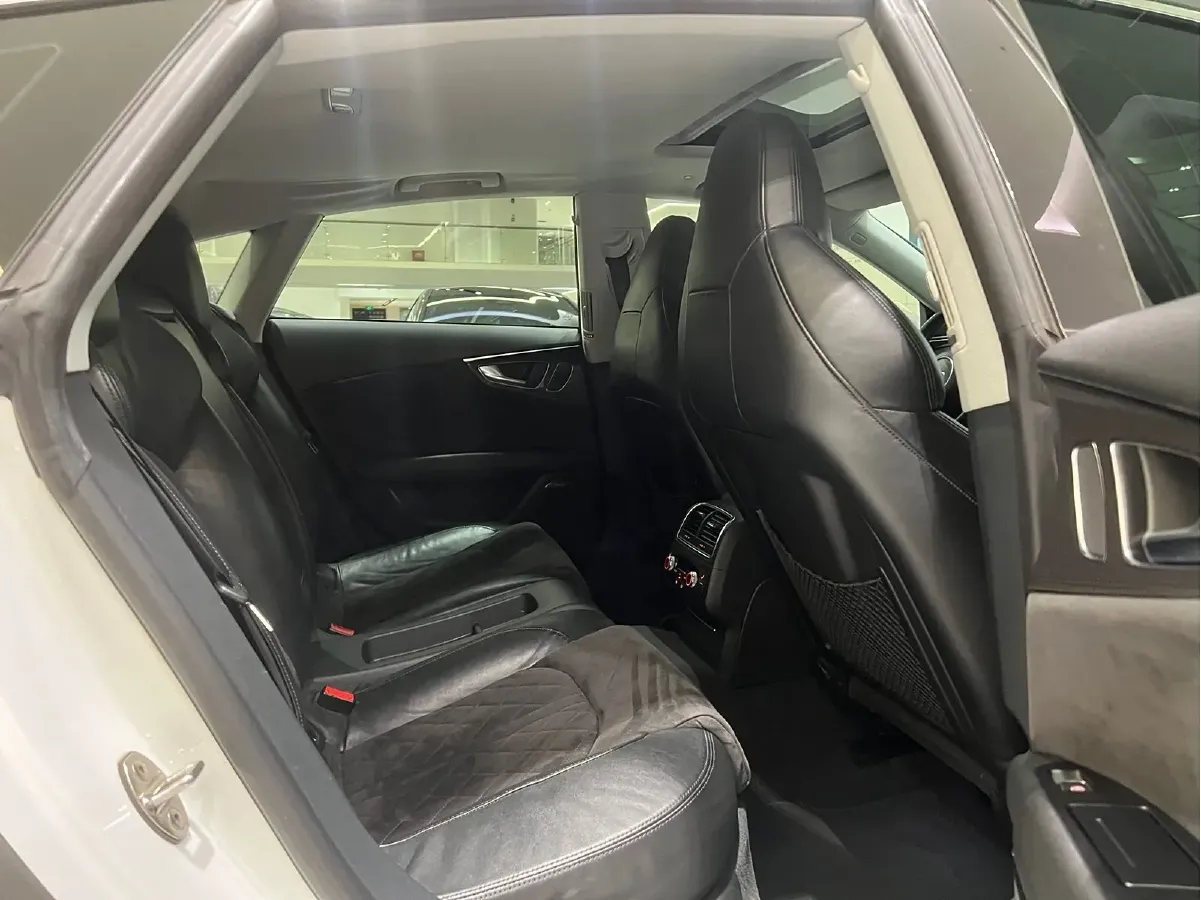 2013 Audi S7 4.0T 420HP V8 7DCT,autocango,china used car exporter,china ev exporter,chinese used car exporter,chinese used ev exporter