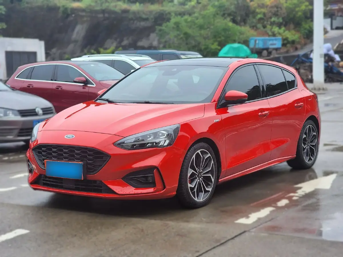 2019 Ford Focus 1.5T 184HP L3 8AT