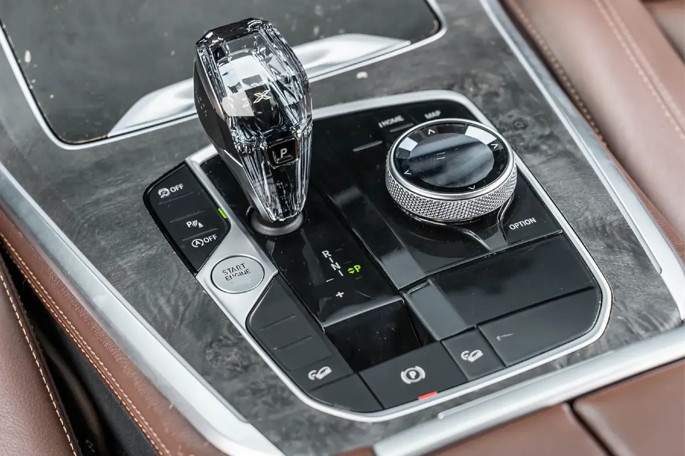 2020 BMW X5 3.0T 340HP L6 8AT,autocango,china used car exporter,china ev exporter,chinese used car exporter,chinese used ev exporter