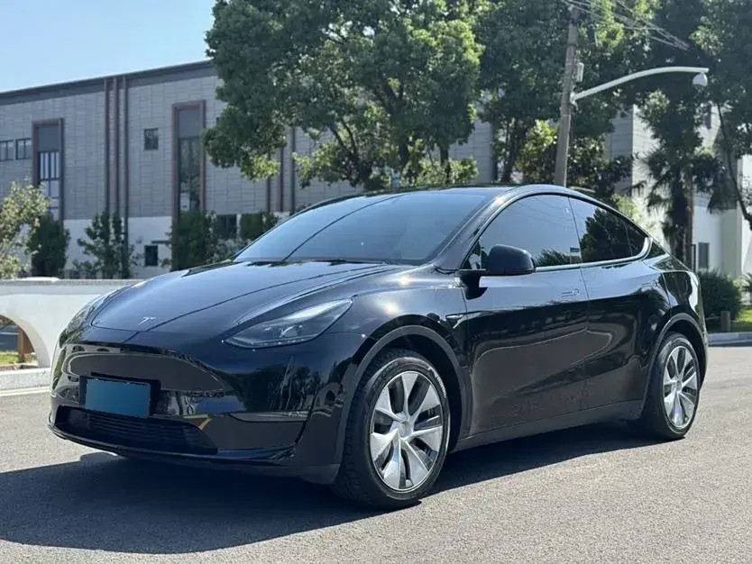 2022 Tesla Model Y BEV 60KWH