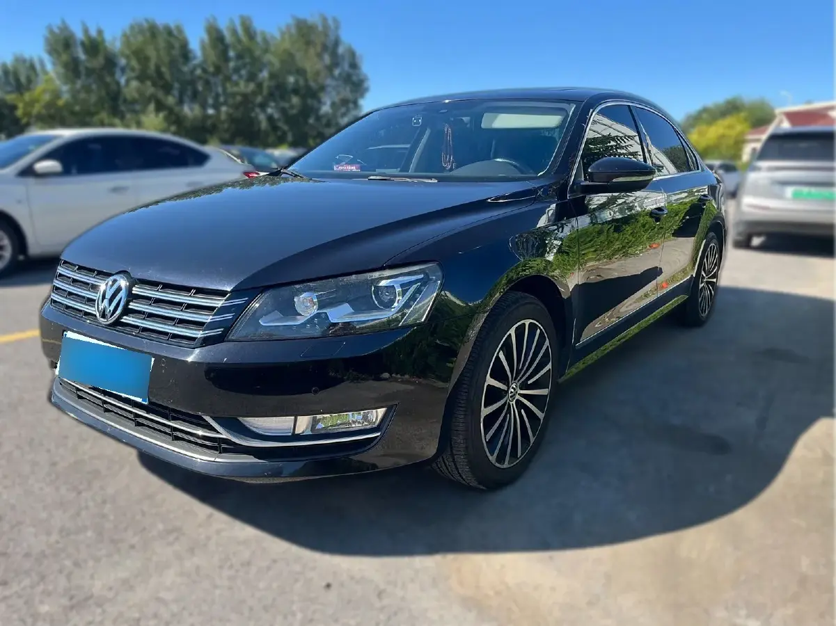 2014 Volkswagen Passat 1.8T 160HP L4 7DCT