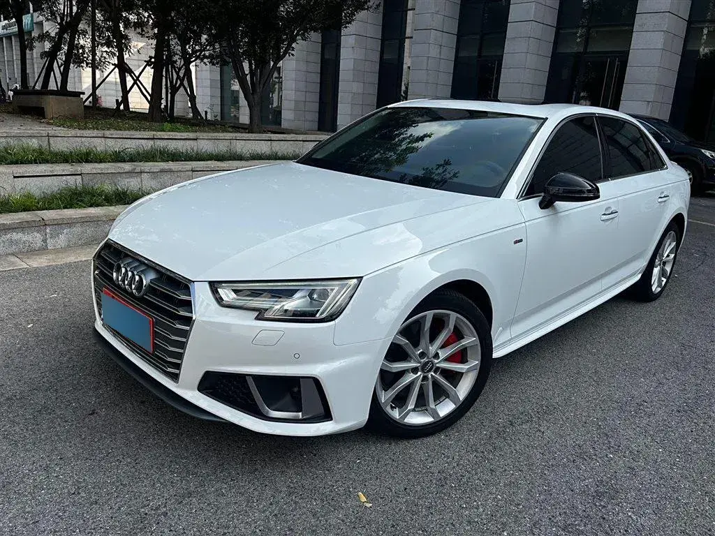 2019 Audi A4L 2.0T 252HP L4 7DCT
