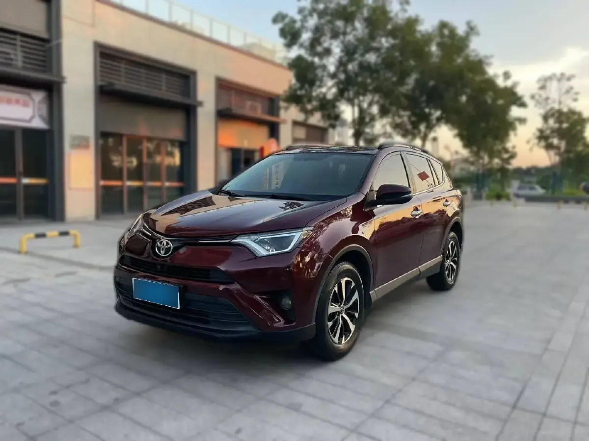 2016 Toyota RAV4 2.0L 151HP L4 CVT