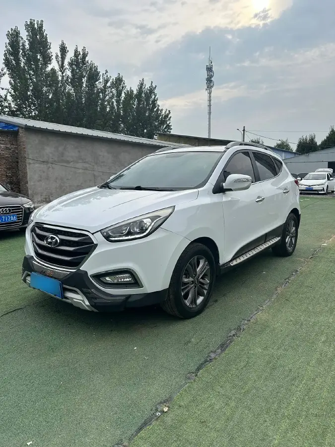 2015 Hyundai ix35 2.0L 165HP L4 6AT