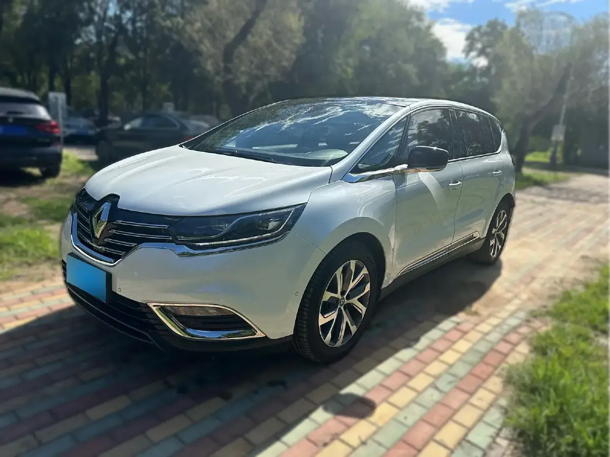 2018 Renault Espace Classic 1.8T 224HP L4 7DCT