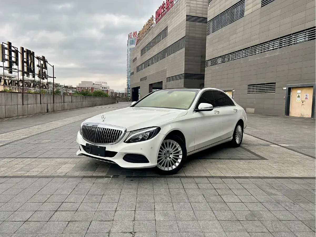2015 Mercedes-Benz C Class 2.0T 184HP L4 7AT