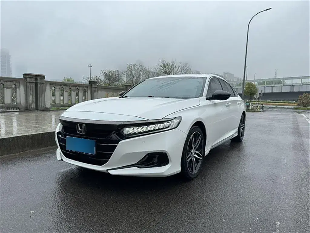 2022 Honda Accord 1.5T 194HP L4 CVT