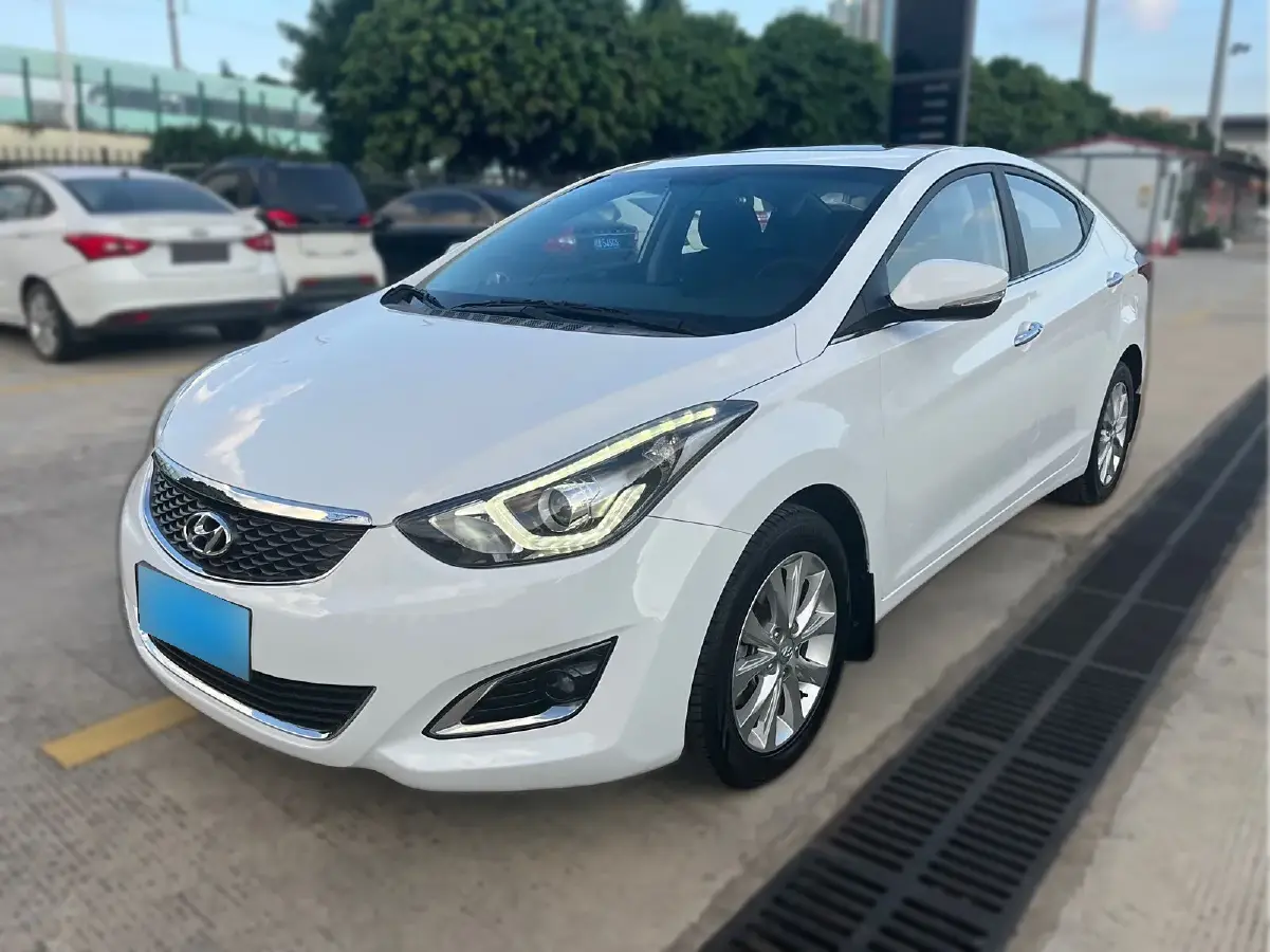 2016 Hyundai Elantra 1.6L 128HP L4 6AT