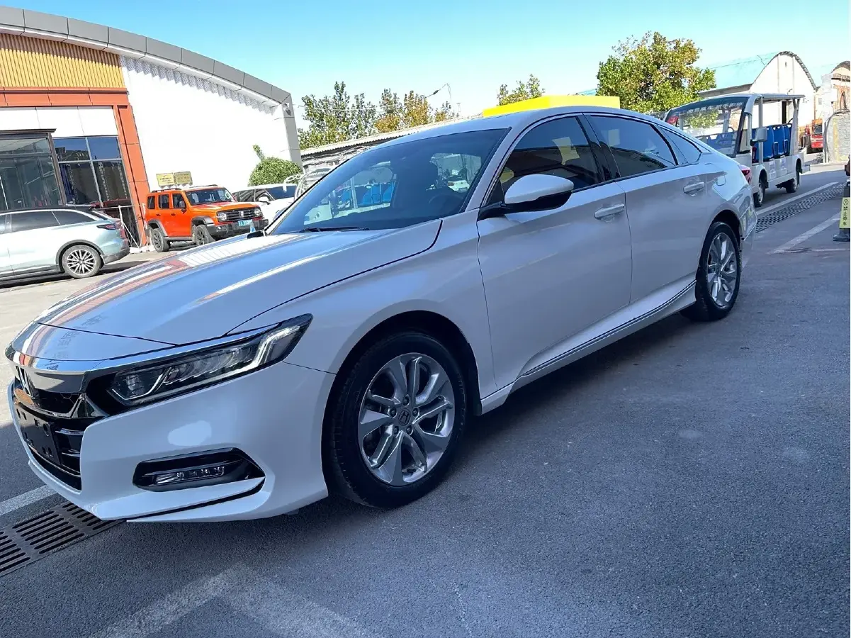 2018 Honda Accord 1.5T 194HP L4 CVT