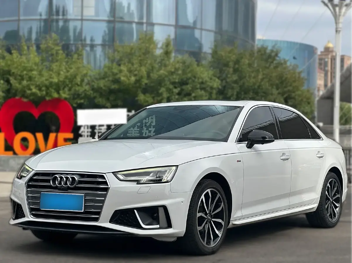 2019 Audi A4L 2.0T 190HP L4 7DCT