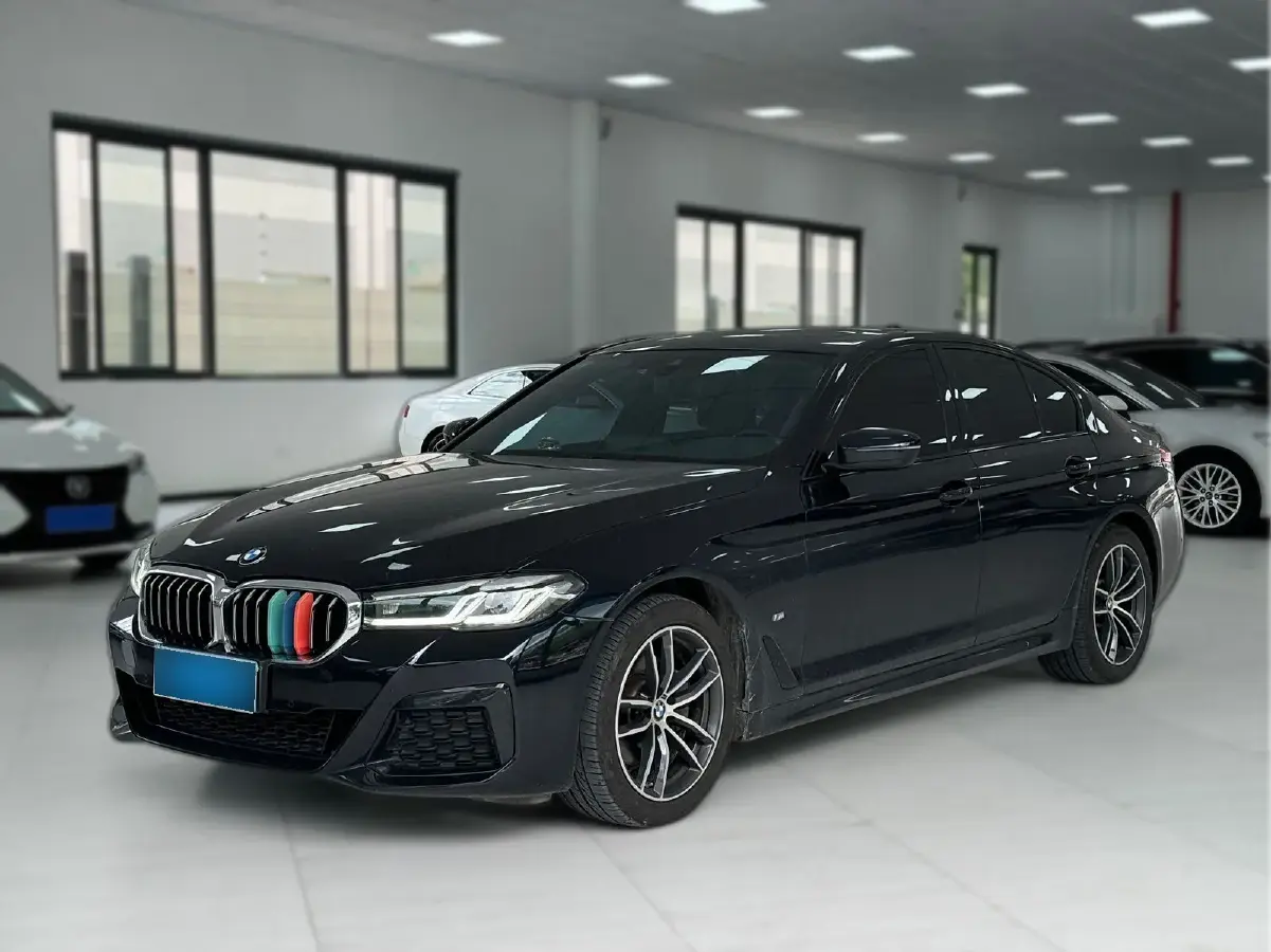 2019 BMW 5 Series 2.0T 184HP L4 8AT