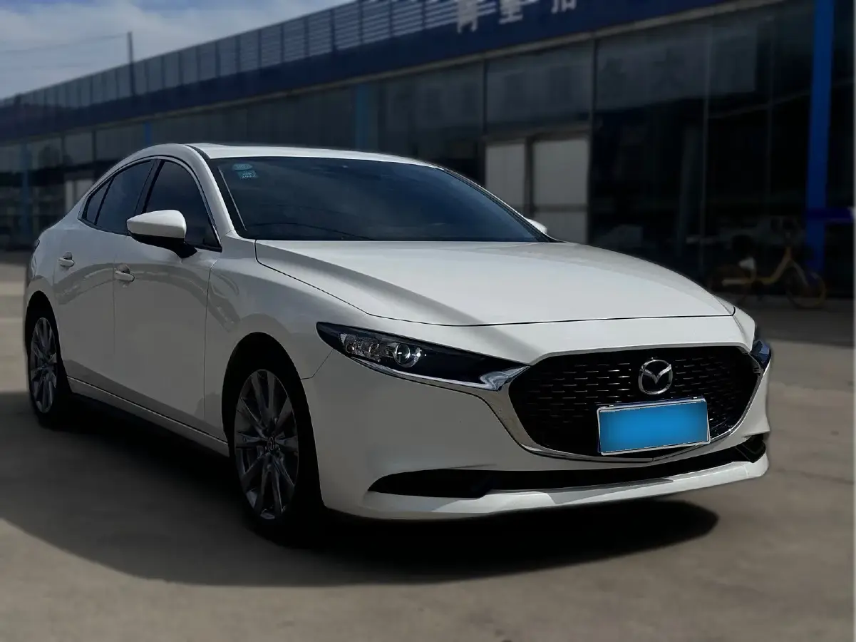 2020 Mazda 3 Axela 2.0L 158HP L4 6AT