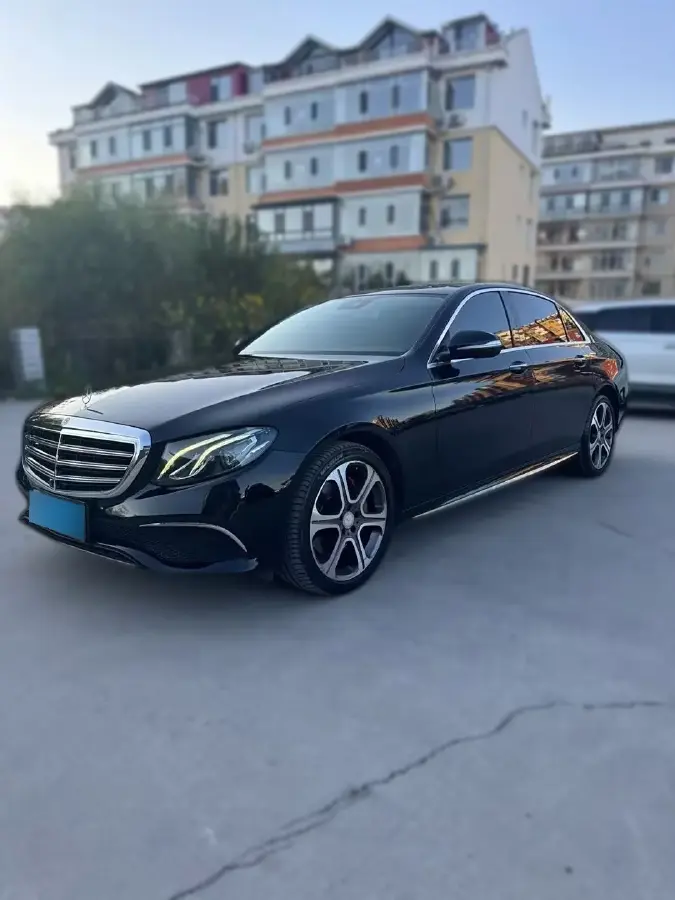 2017 Mercedes-Benz E Class 2.0T 245HP L4 9AT
