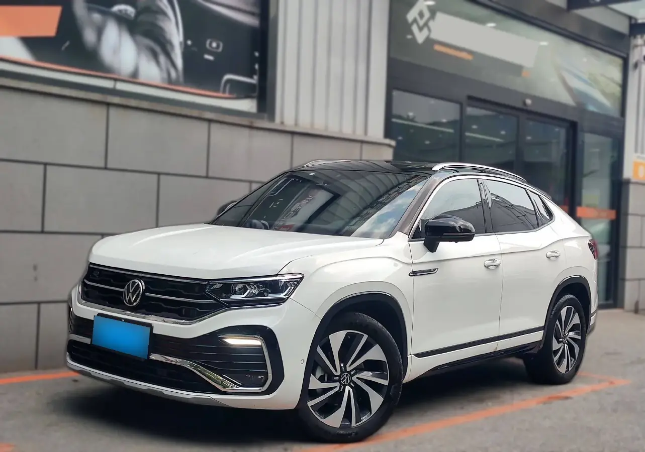 2020 Volkswagen Tayron X 2.0T 220HP L4 7DCT
