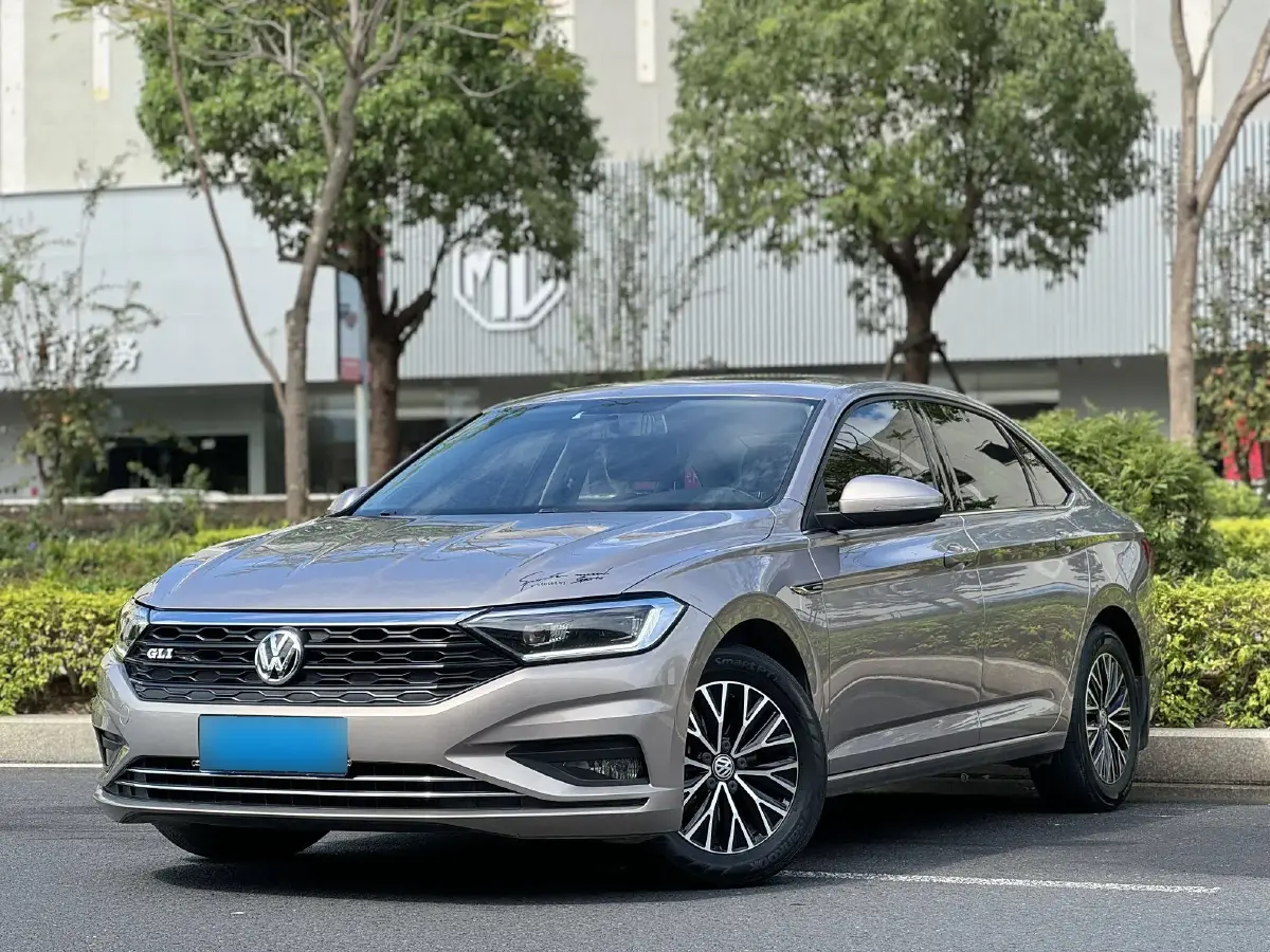 2020 Volkswagen Sagitar 1.4T 150HP L4 7DCT