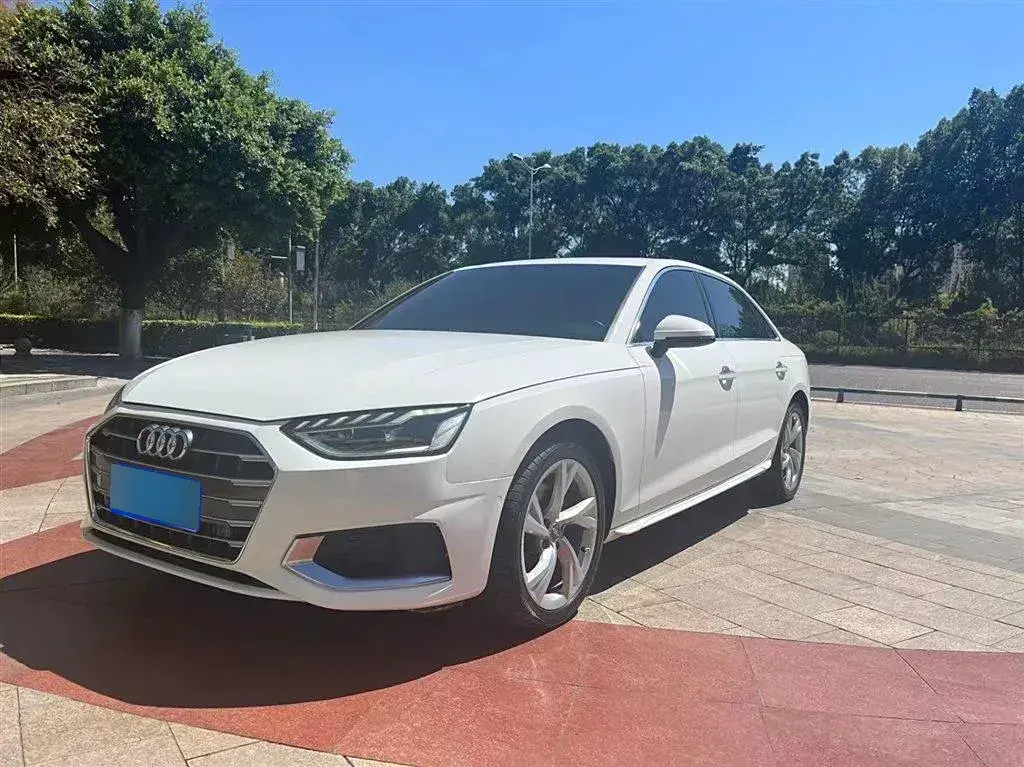 2020 Audi A4L 2.0T 190HP L4 7DCT