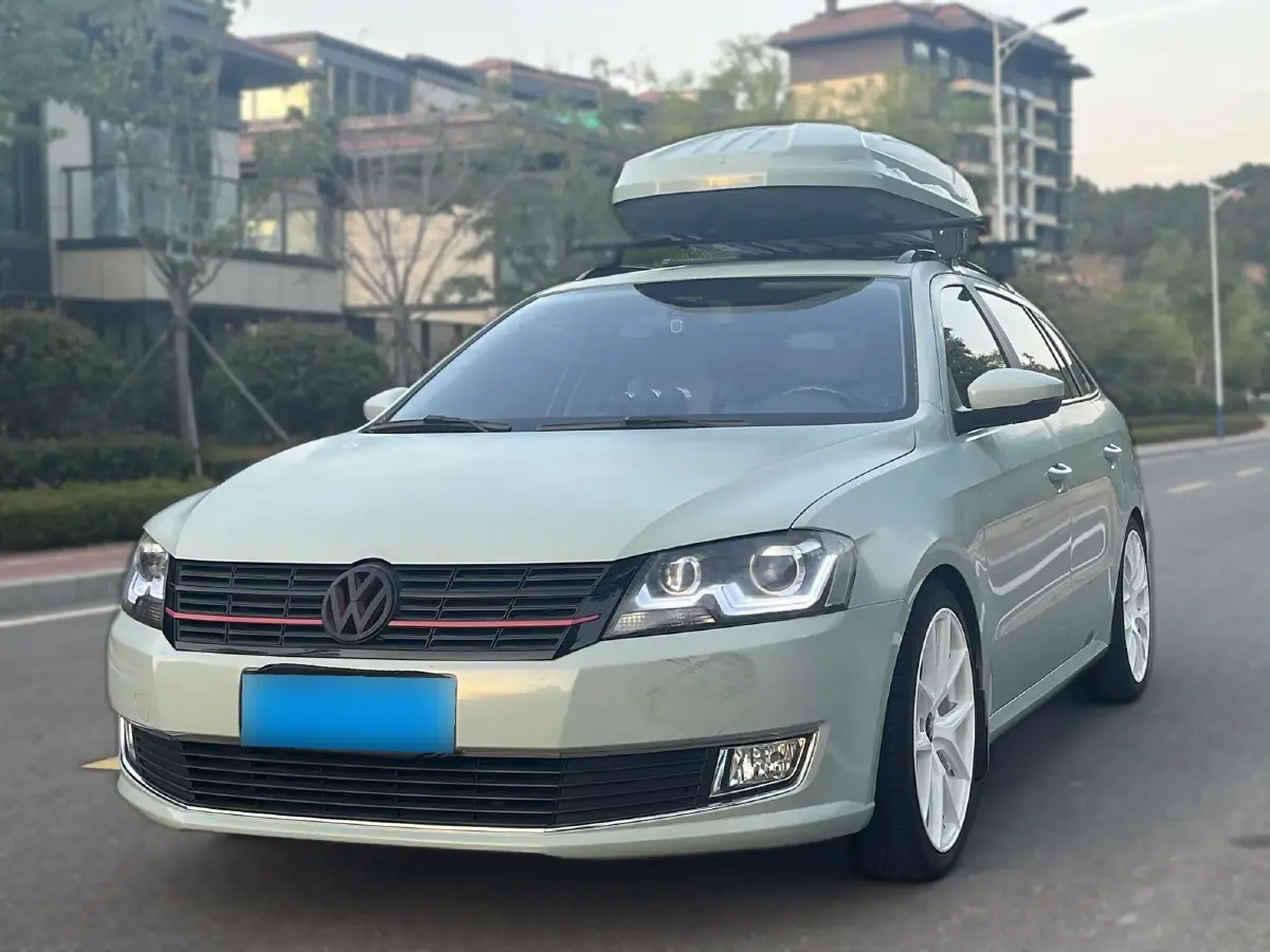 2015 Volkswagen Gran Lavida 1.4T 131HP L4 5MT