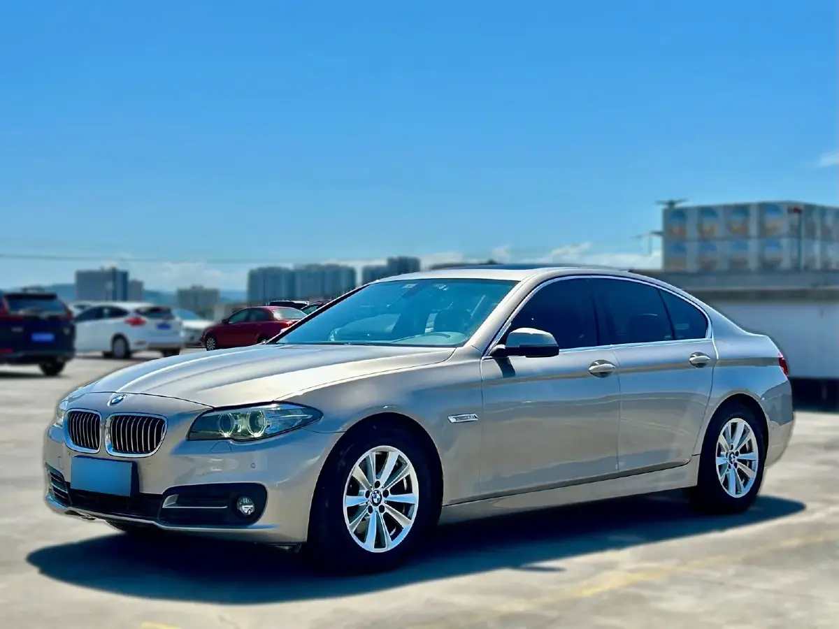 2014 BMW 5 Series 2.0T 184HP L4 8AT