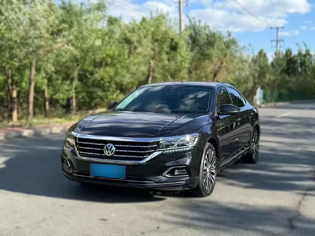 2020 Volkswagen Passat 2.0T 186HP L4 7DCT