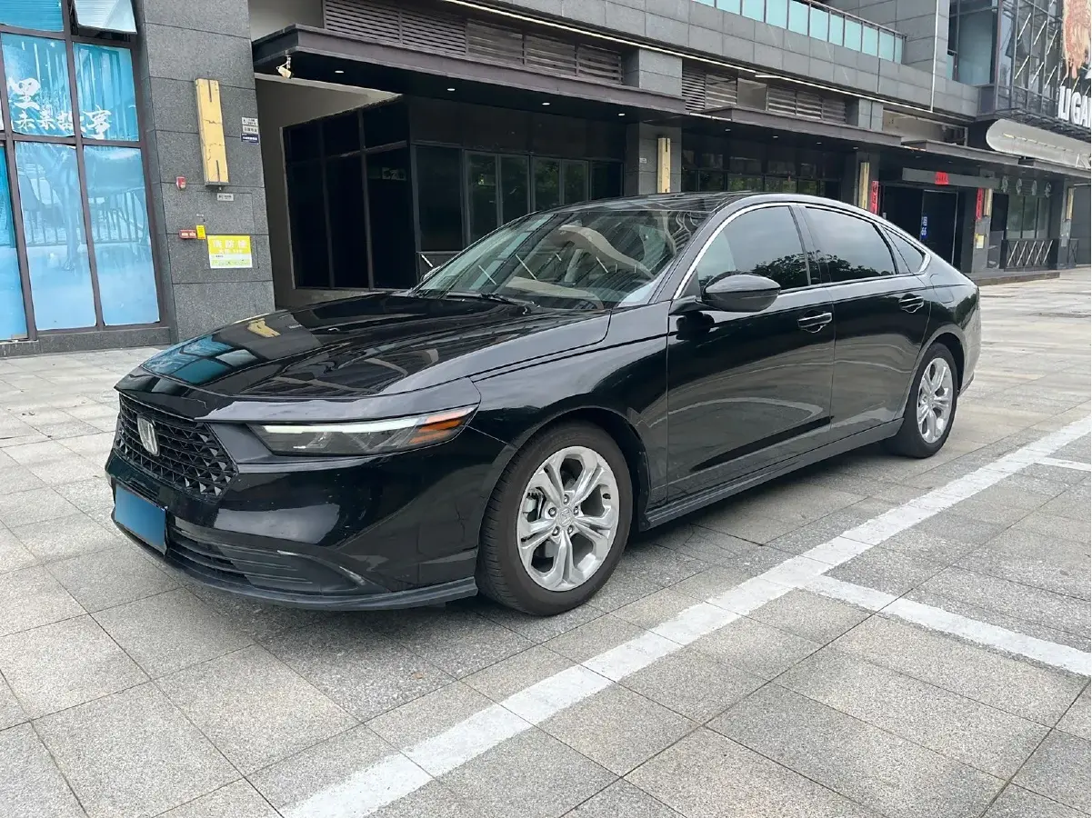 2023 Honda Accord 1.5T 192HP L4 CVT