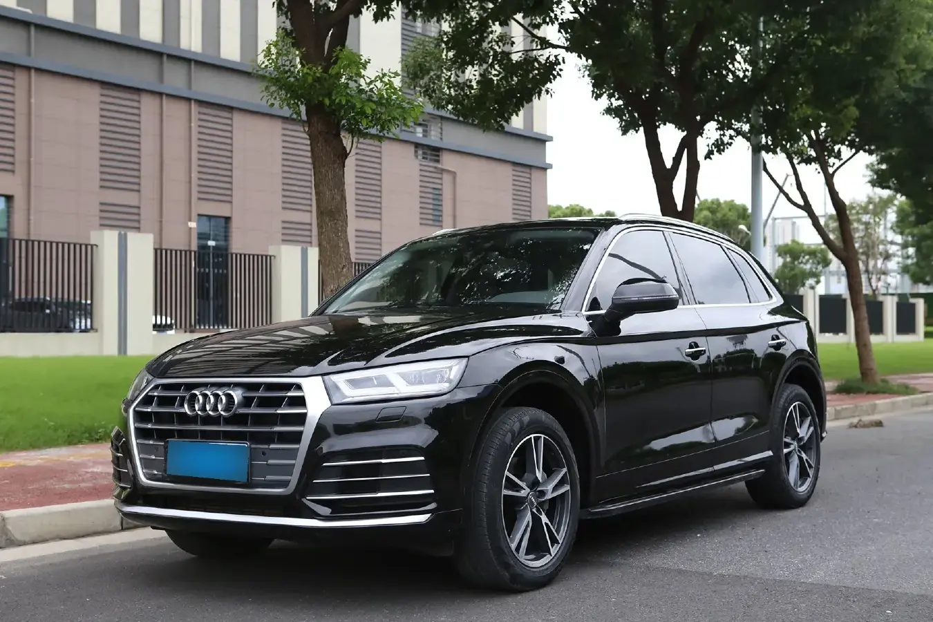 2021 Audi Q5L 2.0T 190HP L4 7DCT