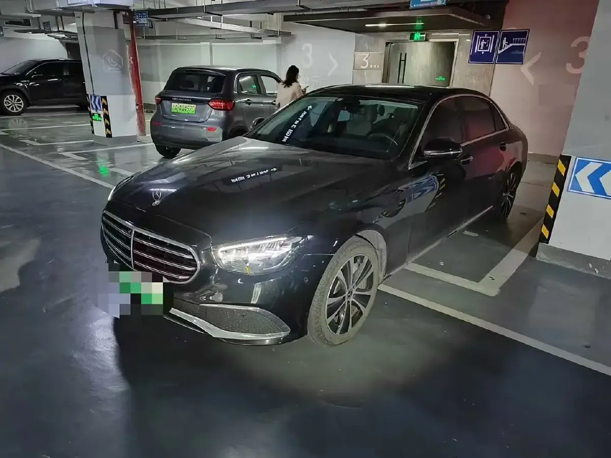 2022 Mercedes-Benz E Class 2.0T 211HP L4 9AT PHEV 25.4KWH