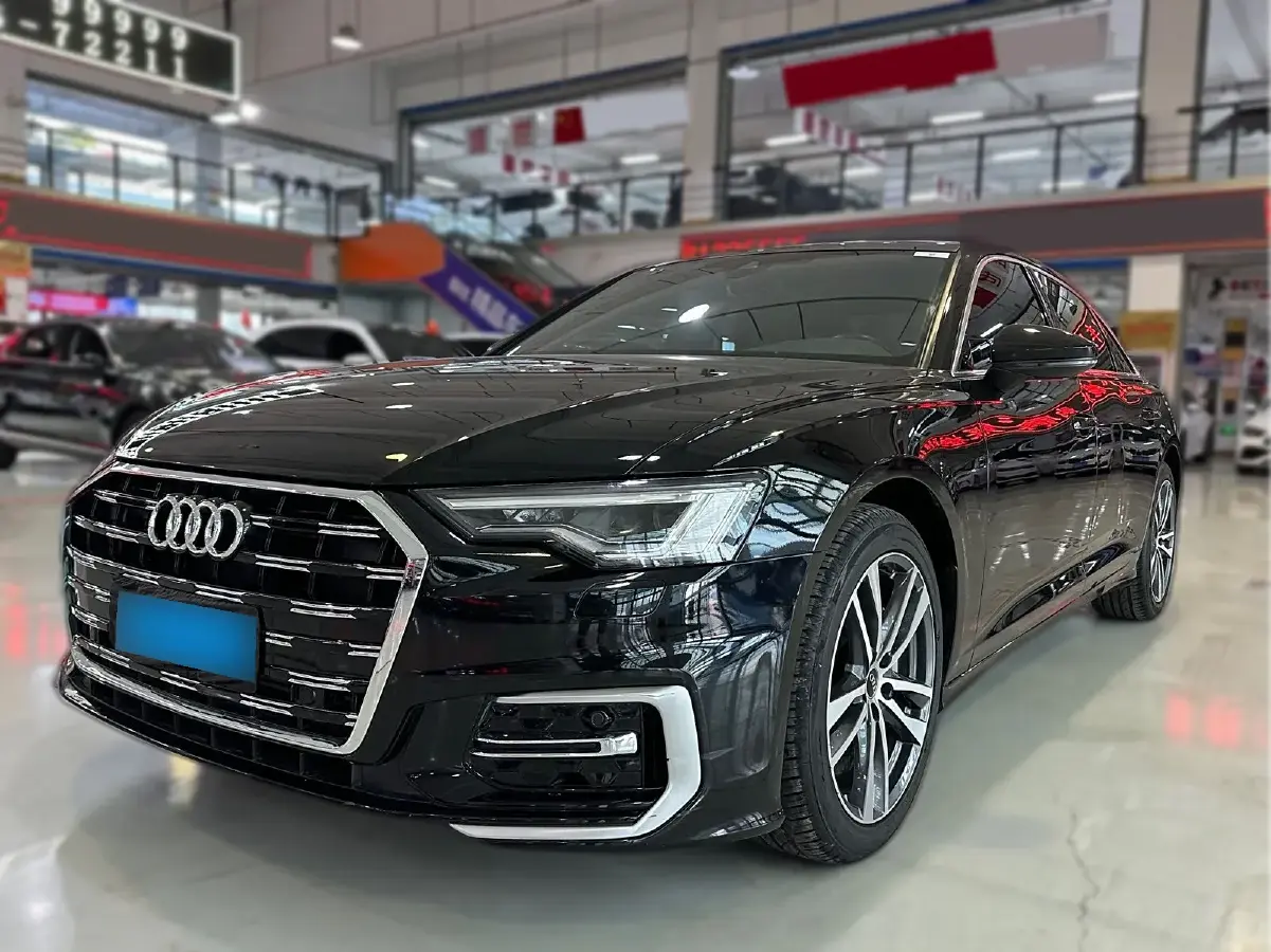 2022 Audi A6L 2.0T 190HP L4 7DCT