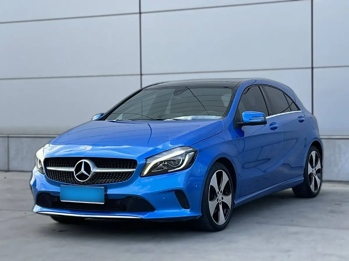2016 Mercedes-Benz A Class 1.6T 156HP L4 7DCT