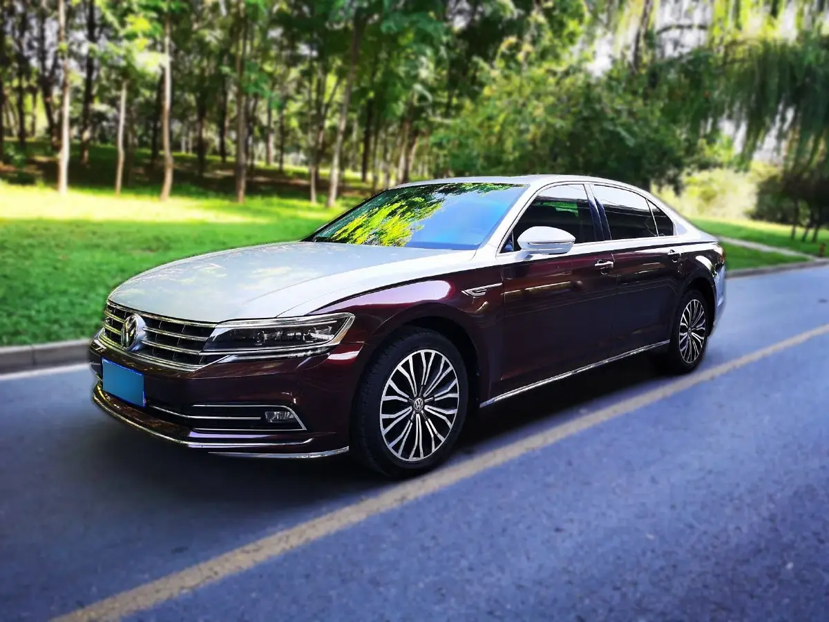 2018 Volkswagen Phideon 2.0T 224HP L4 7DCT
