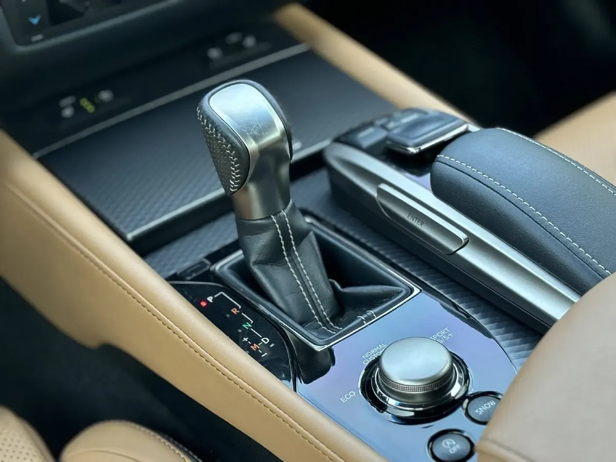 2017 Lexus GS 2.0T 245HP L4 8AT,autocango,china used car exporter,china ev exporter,chinese used car exporter,chinese used ev exporter