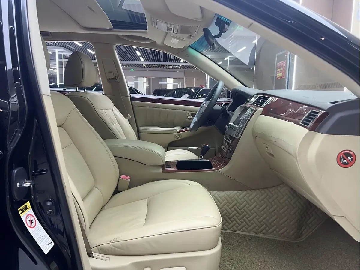 2009 HongQi ShengShi 3.0L 231HP V6 6AT,autocango,china used car exporter,china ev exporter,chinese used car exporter,chinese used ev exporter