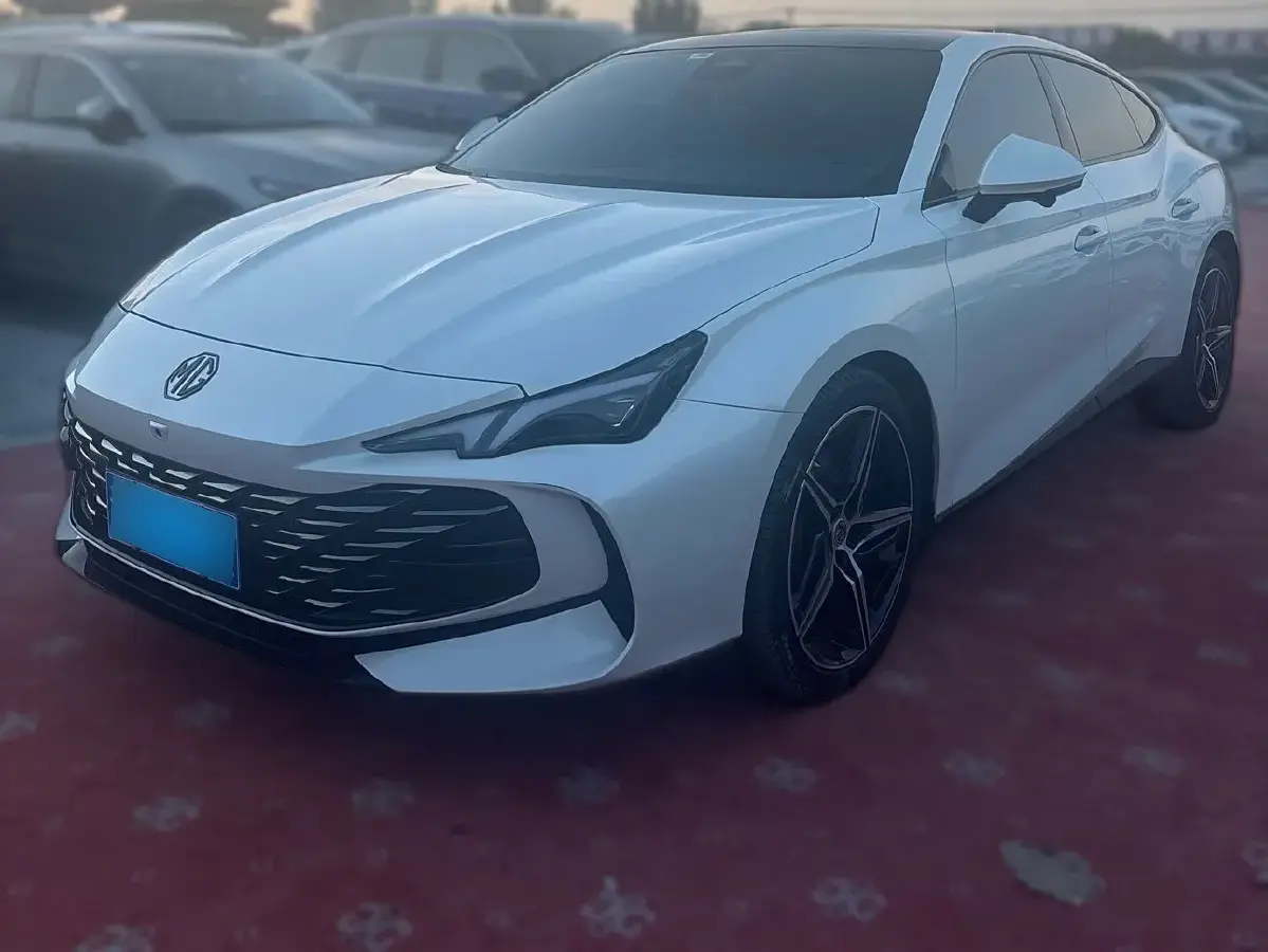 2023 MG 7 2.0T 261HP L4 9AT
